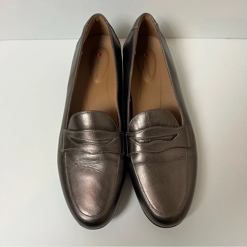 Unstructured by Clarks Pewter Gold Heeled Loafers‎ 9.5